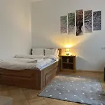 Affordable 1br In Downtown