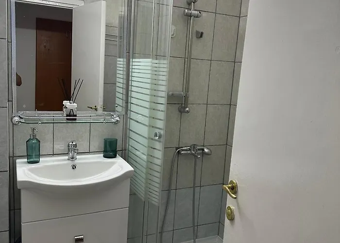 Affordable 1br In Downtown Bucharest